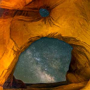 Navajo-Big-Hogan,-Monument-Valley by Dick Bennett