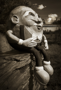 Humpty, Quechee Gorge Mini Golf Vermont by Steve Levinson